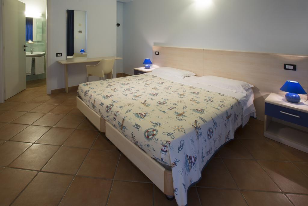 Hotel Vila Bahia Numana Zimmer foto